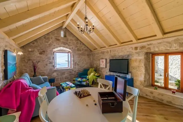 Villa (Two Bedroom House with Sea View)