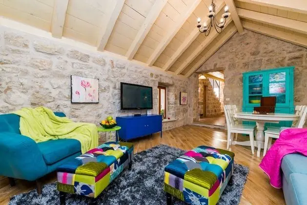 Villa (Two Bedroom House with Sea View)