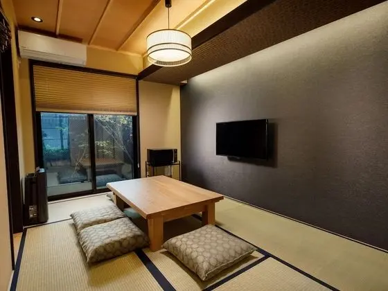 Deluxe Villa, Sigara İçilmez