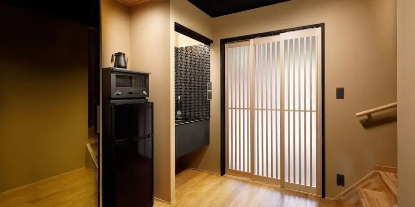 Ev, Sigara İçilmez (Private Vacation)