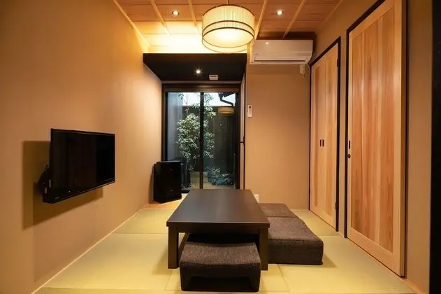 Ev (Private Vacation Home, North side)