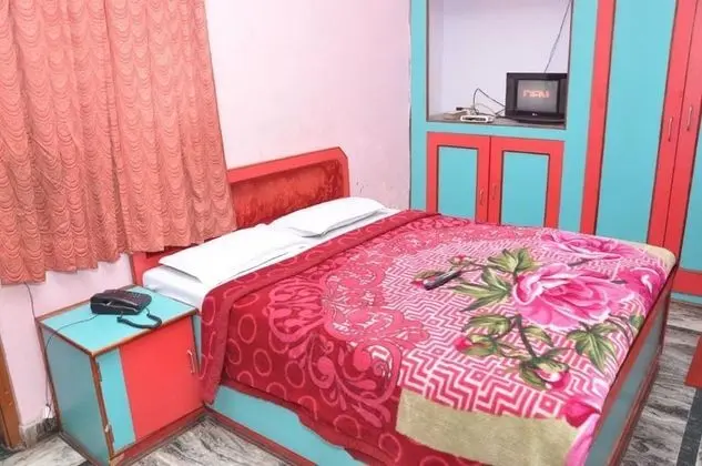 Tek Büyük Yataklı Oda, 1 Çift Kişilik Yatak, Sigara İçilmez