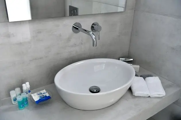 Superior Oda, Balkon, Kısmi Deniz Manzaralı