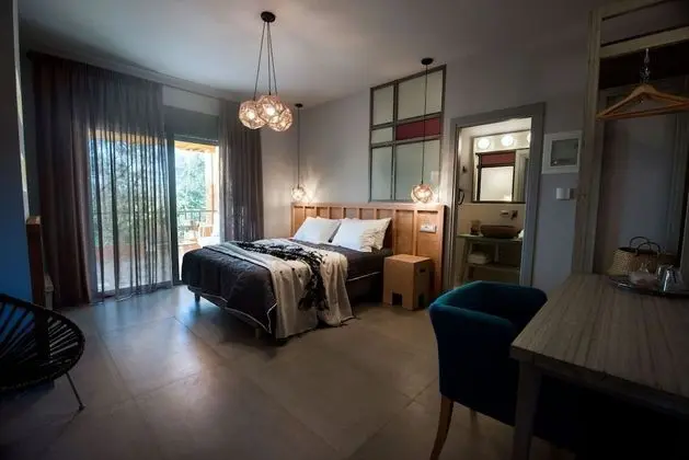Deluxe Tek Büyük Yataklı Oda