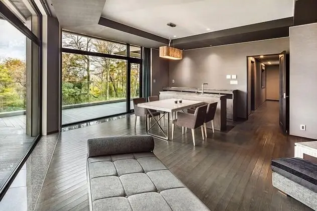 Grand Süit, Teras