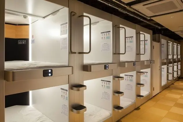 Oda, Sadece kadınlar için, Sigara İçilmez (Two Capsule Room)