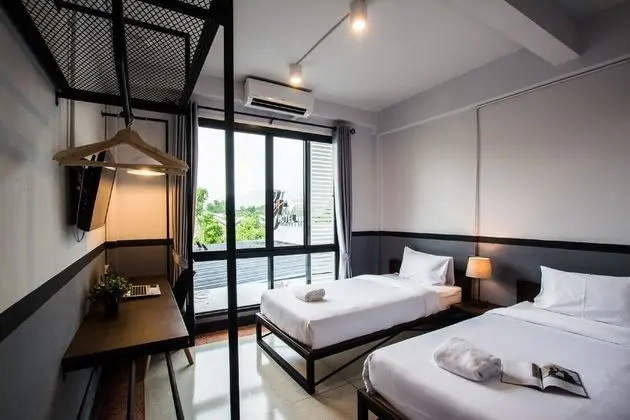 Standard Twin Room