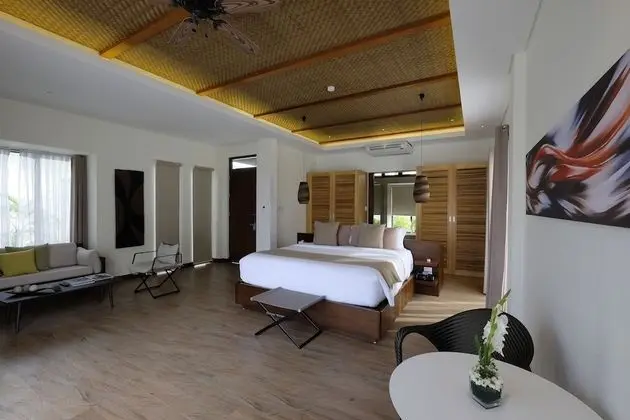 Beach Pool Villa