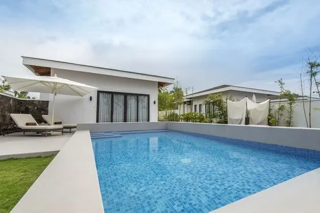 Beach Pool Villa