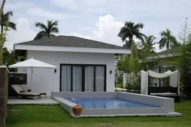 Beach Pool Villa