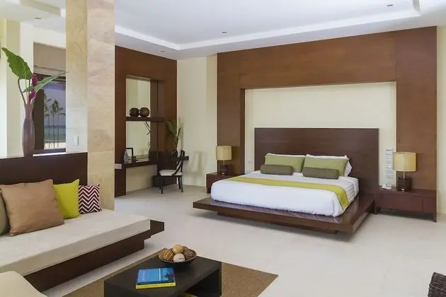 Oceanview Suite