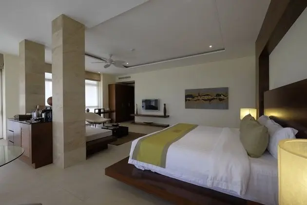 Oceanview Suite