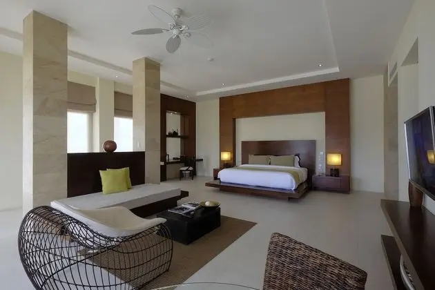 Oceanview Suite