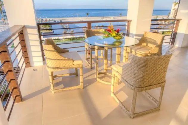 Oceanview Suite