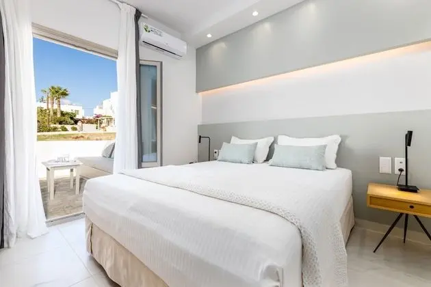 Deluxe Tek Büyük Yataklı Oda, Sıcak Su Havuzu, Deniz Manzaralı