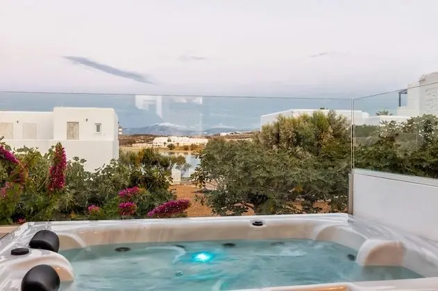 Family Süit, Sıcak Su Havuzu, Deniz Manzaralı (Outdoor)