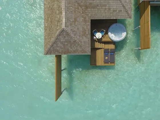 Luxury Villa (Aqua, Swirl Pool)