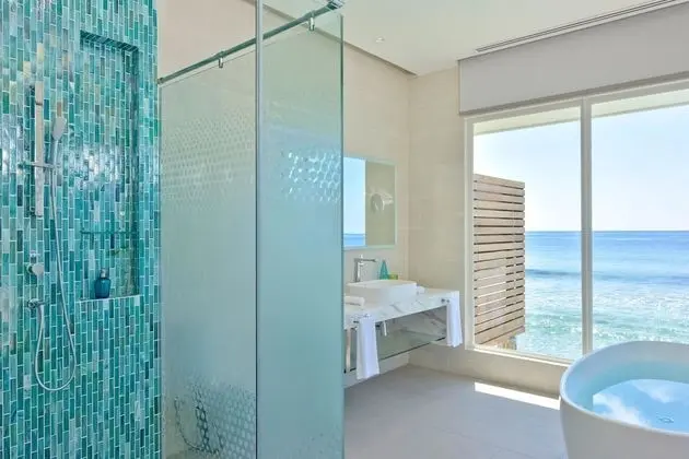 Luxury Villa (Aqua, Swirl Pool)