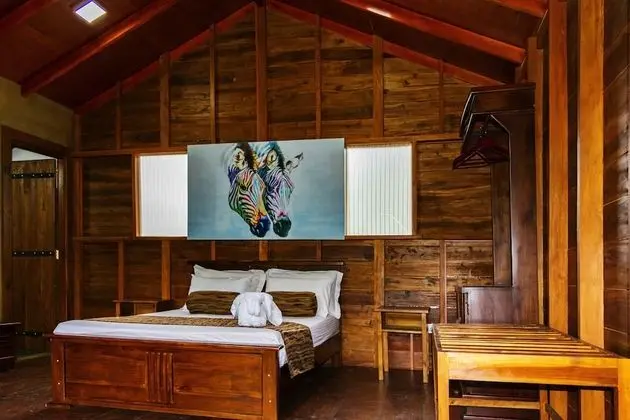 Romantic Tek Büyük Yataklı Oda, Balkon, Nehir Manzaralı