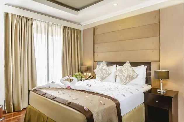 Deluxe Tek Büyük Yataklı Oda