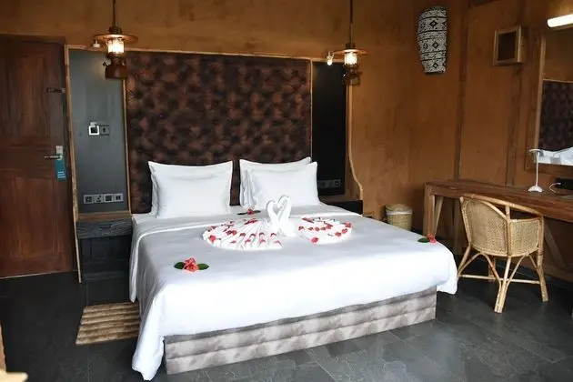 Oriental Fusioned King Room with Mountain View