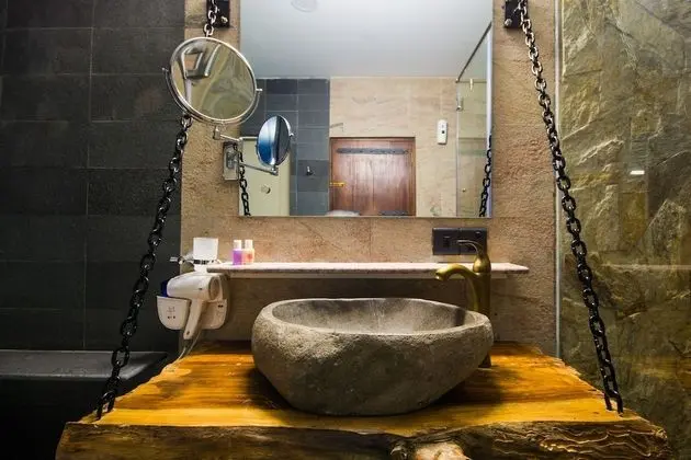 Oriental Fusioned King Room with Mountain View