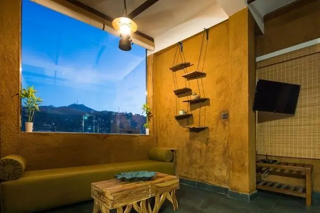 Oriental Fusioned King Room with Mountain View