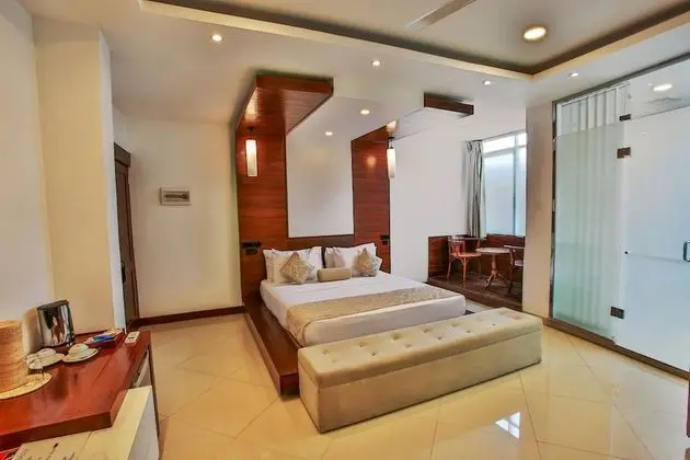 Superior King Room