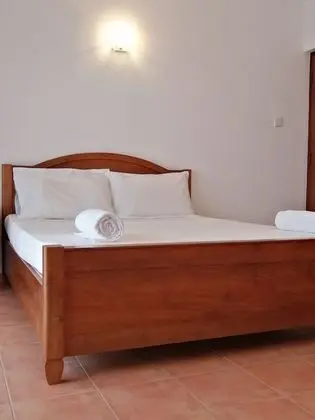 City Tek Büyük Yataklı Oda