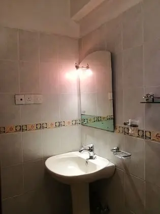 City Tek Büyük Yataklı Oda
