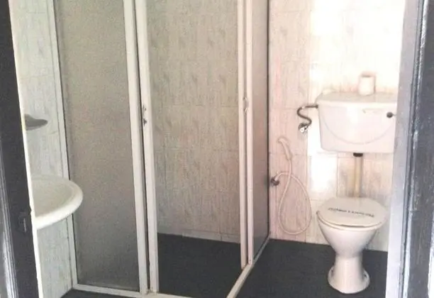 Basic Tek Büyük Yataklı Oda