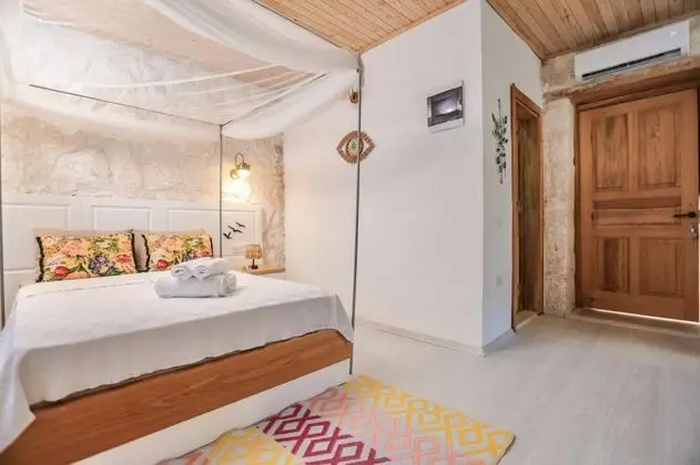 House, Bahçe Manzaralı, Klimalı