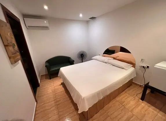 Tek Büyük Yataklı Oda