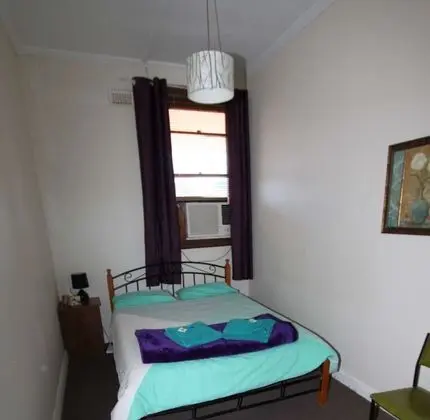 Classic Tek Büyük Yataklı Oda, 1 Büyük (Queen) Boy Yatak, Ortak Banyo (Room 5)