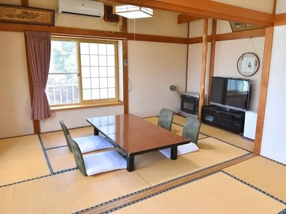 Traditional Dört Kişilik Oda (Japanese Style for 6 People)