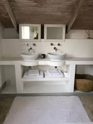 Ev
