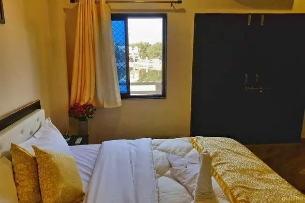 Dört Kişilik Oda, Mutfak, Göl Manzaralı