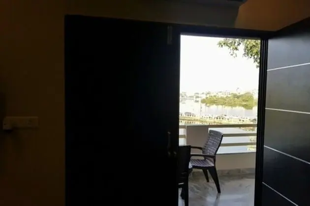 Superior Oda, Balkon, Göl Manzaralı