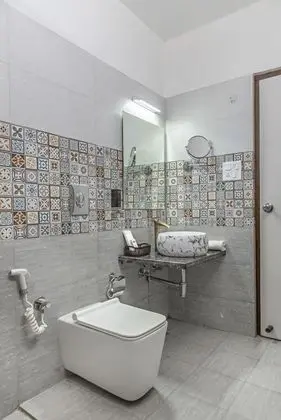 Premium Tek Büyük Yataklı Oda