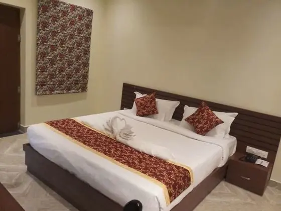 Büyük Yataklı Tek Kişilik Oda