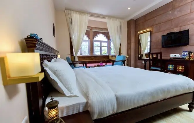 Luxury Tek Büyük Yataklı Oda