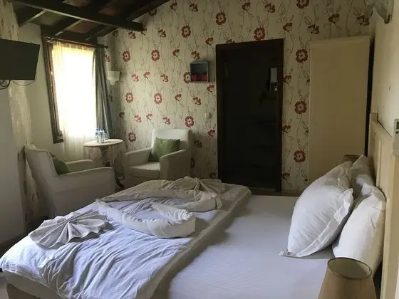 Deluxe Tek Büyük Yataklı Oda