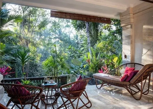Standard Süit (Jungle View)