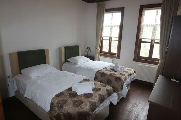Standard Tek Büyük veya İki Ayrı Yataklı Oda