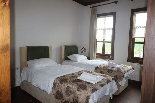 Standard Tek Büyük veya İki Ayrı Yataklı Oda