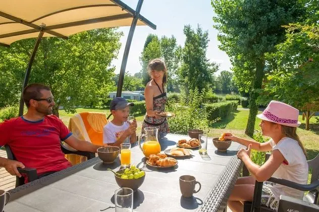 Karavan, 2 Yatak Odası (4/6 people)