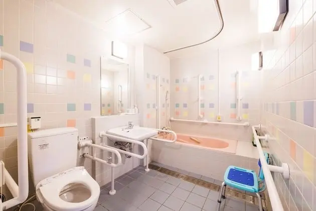 Oda, Sigara İçilmez (Barrier-free,With bath)