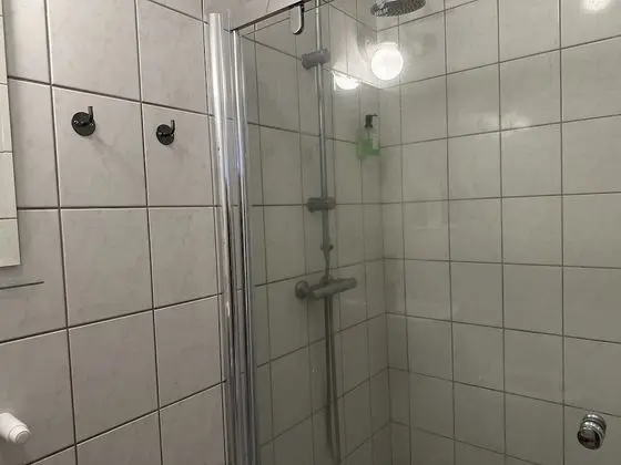 Standard Tek Büyük veya İki Ayrı Yataklı Oda, Ortak Banyo