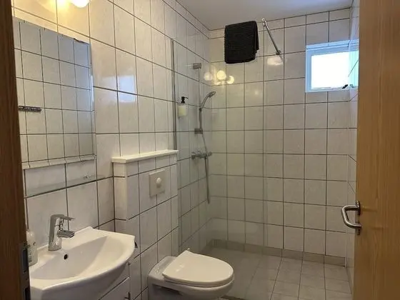 Tek Büyük Yataklı Oda, Özel Banyo (Small)