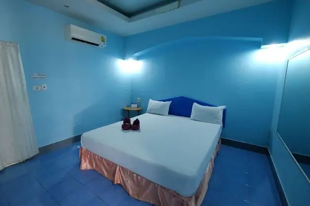 Standard Room No Window